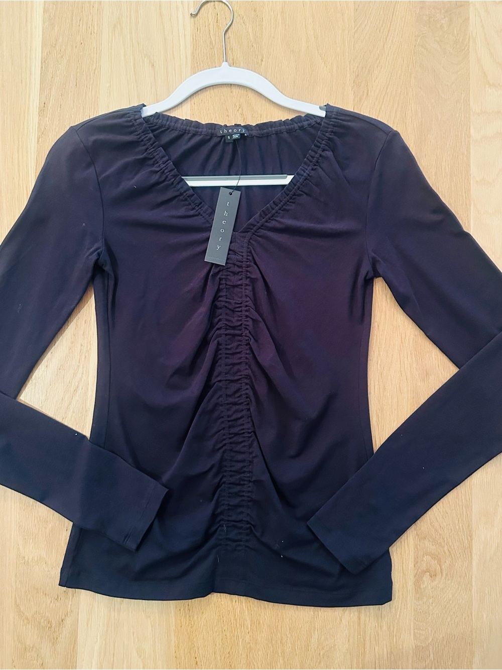 NWT Theory Black Long-Sleeve Ruched Front Top, small